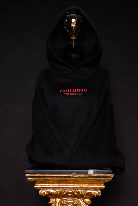 33. Sudadera CON capucha negra